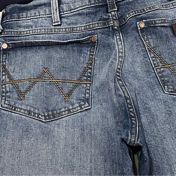 Wrangler Retro Men’s 32x30 (33x30) Slim Straight Jeans Dark Blue Denim Western - Picture 13 of 15